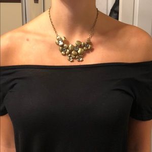 NEVER WORN Lia Sophia Flower Necklace